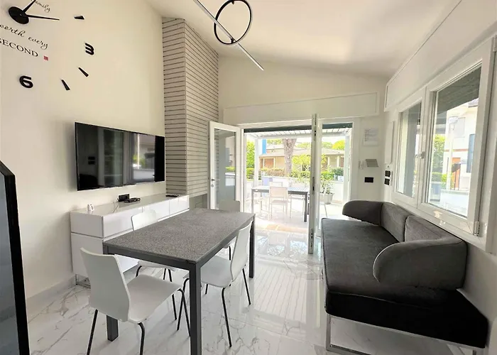 Апартаменти In 38368 *