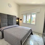 Апартаменти In 38368 *